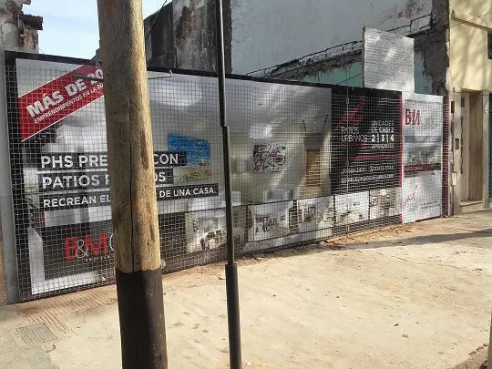 Cerco de Obra Patios Urbanos - B&M Group